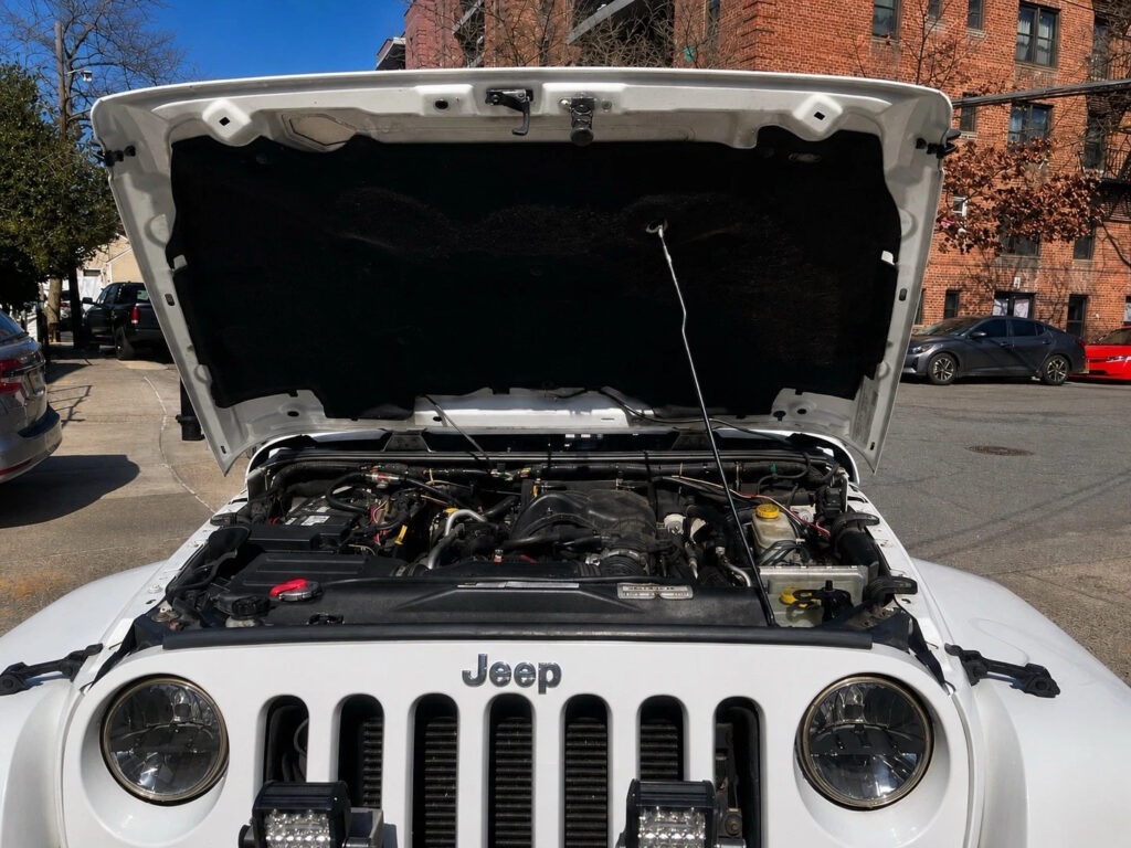 2012 Jeep Wrangler Sahara