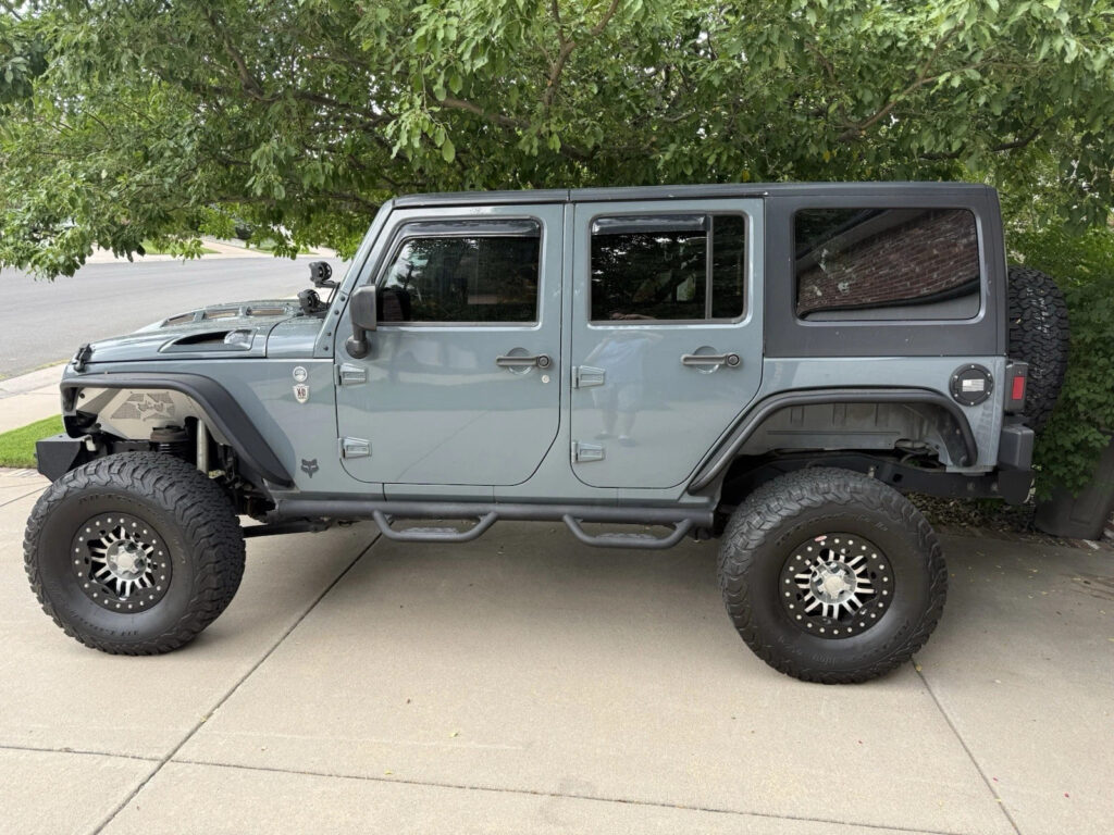 2015 Jeep Wrangler Sport