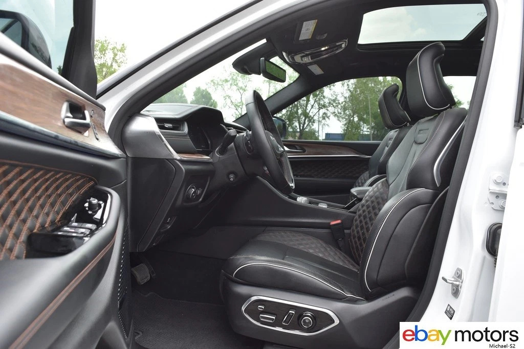 2023 Jeep Grand Cherokee 3.6L Summit-Edition(sticker New WAS $66,780)