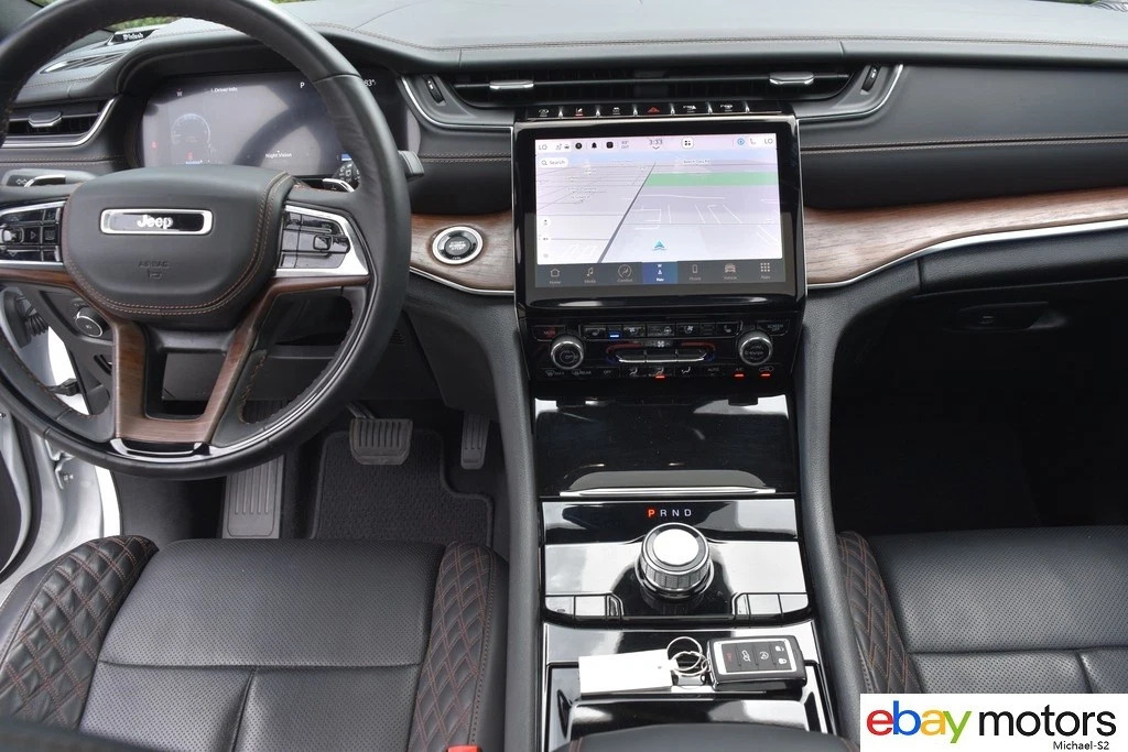 2023 Jeep Grand Cherokee 3.6L Summit-Edition(sticker New WAS $66,780)