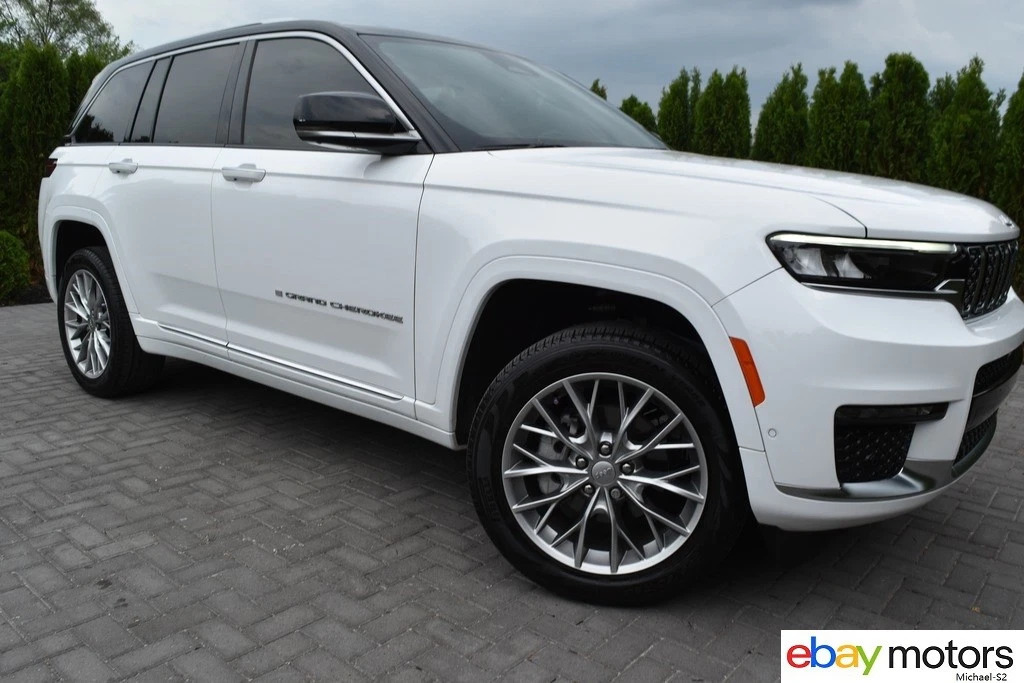 2023 Jeep Grand Cherokee 3.6L Summit-Edition(sticker New WAS $66,780)