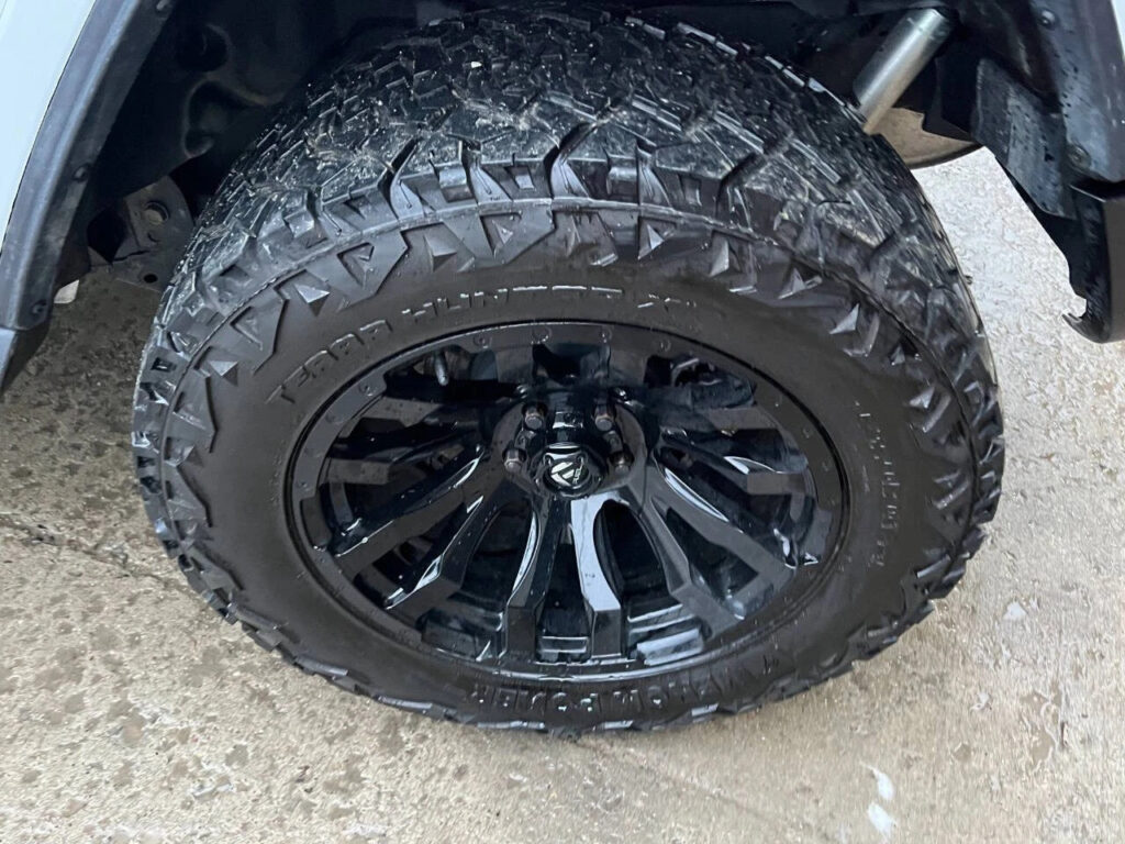 2024 Jeep Wrangler Sahara 4×4 4dr SUV