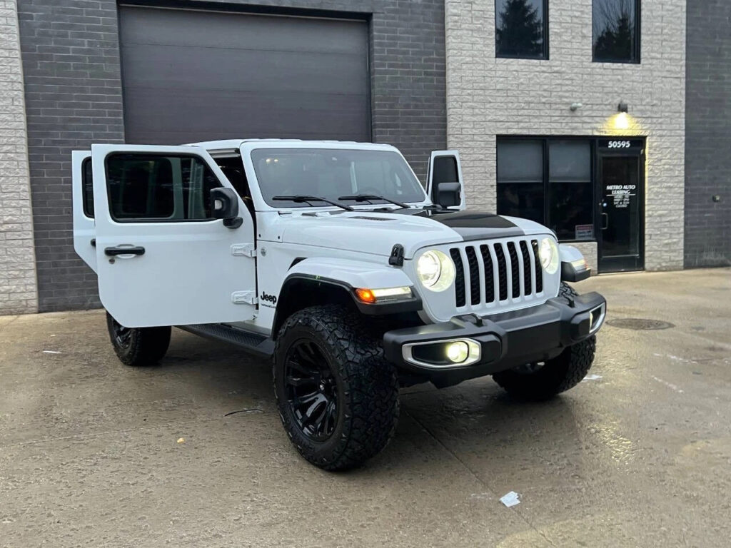 2024 Jeep Wrangler Sahara 4×4 4dr SUV