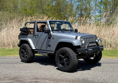 2011 Jeep Wrangler Sahara na prodej