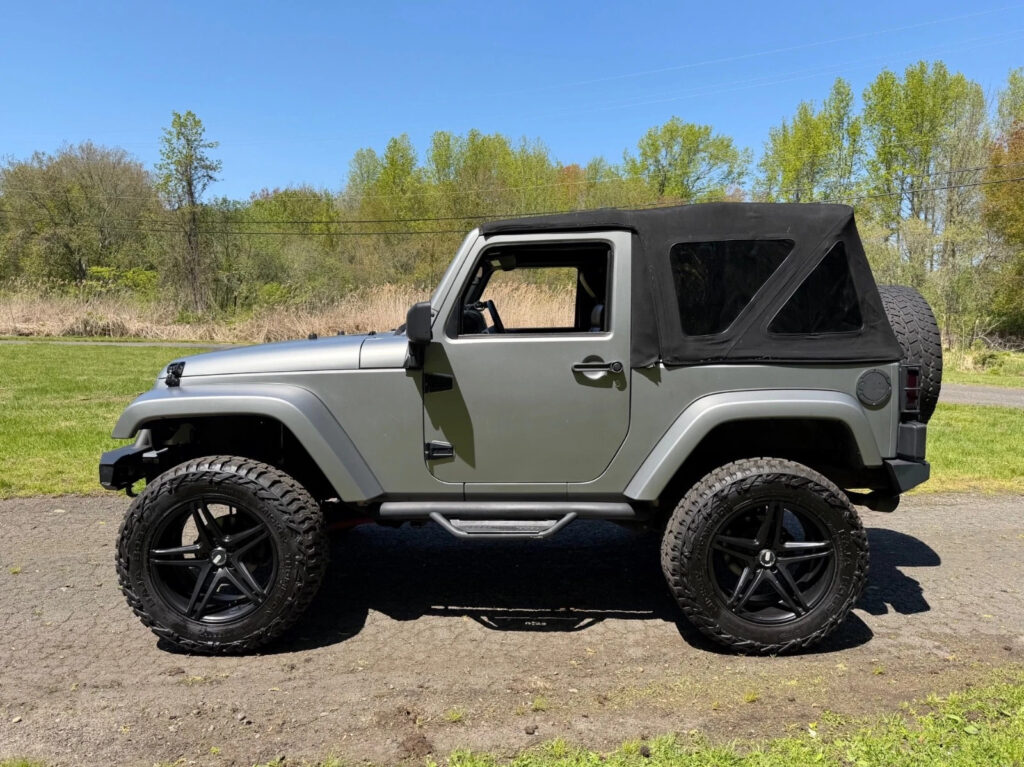 2011 Jeep Wrangler Sahara