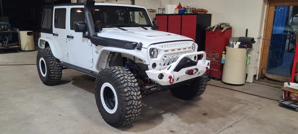 2014 Jeep Wrangler 4 DR Pampered Custom Street ROCK Crawler JK JKU