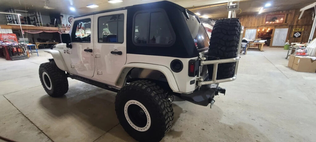 2014 Jeep Wrangler 4 DR Pampered Custom Street ROCK Crawler JK JKU