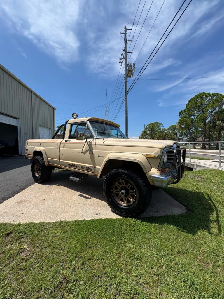 1979 Jeep J10 4×4 Golden Eagle