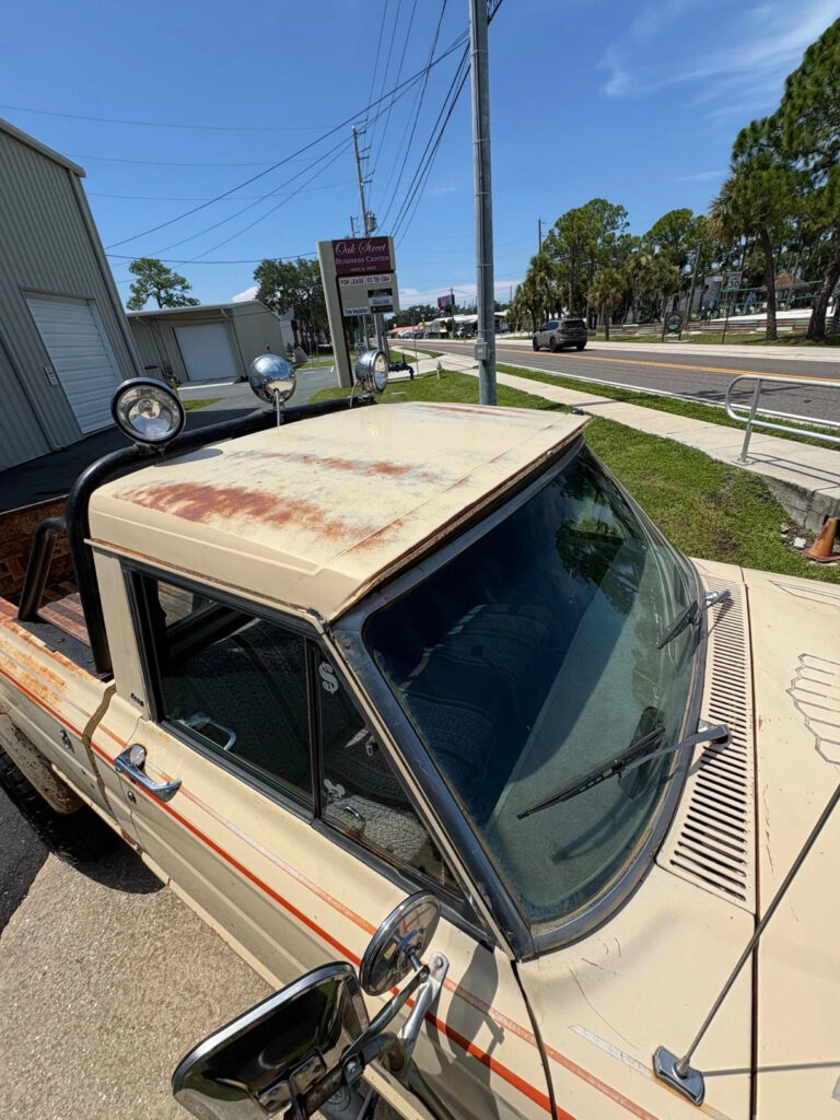 1979 Jeep J10 4×4 Golden Eagle