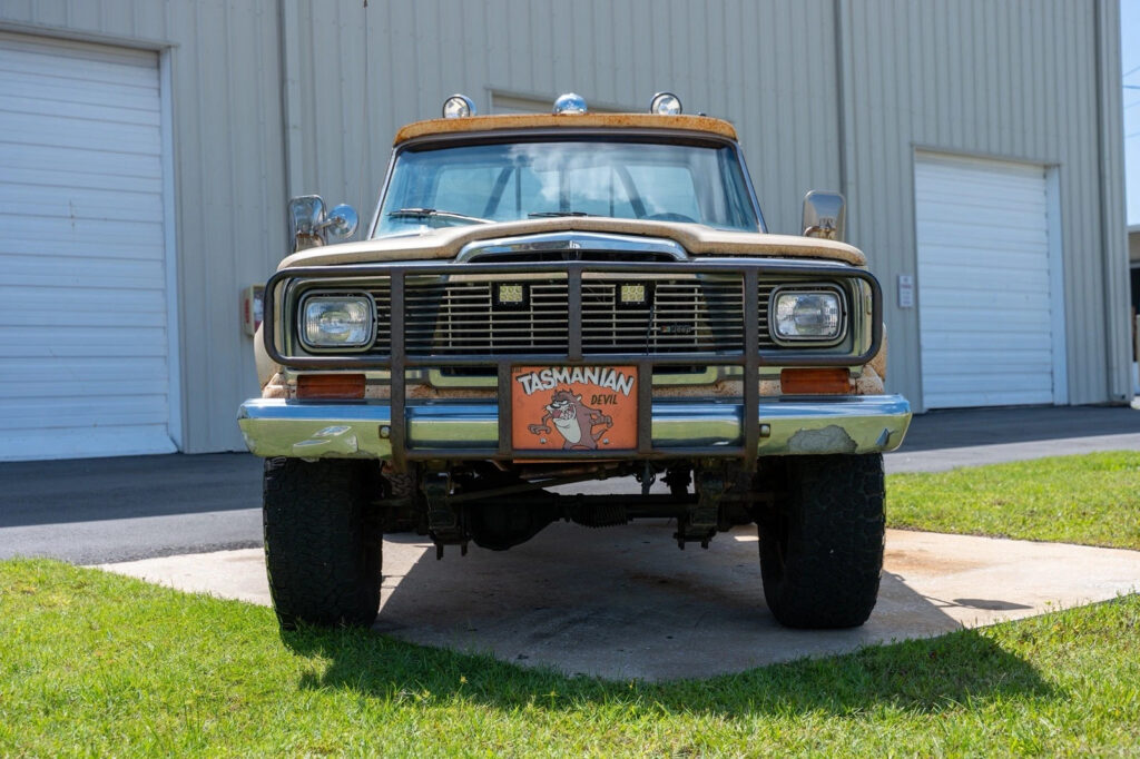 1979 Jeep J10 4×4 Golden Eagle