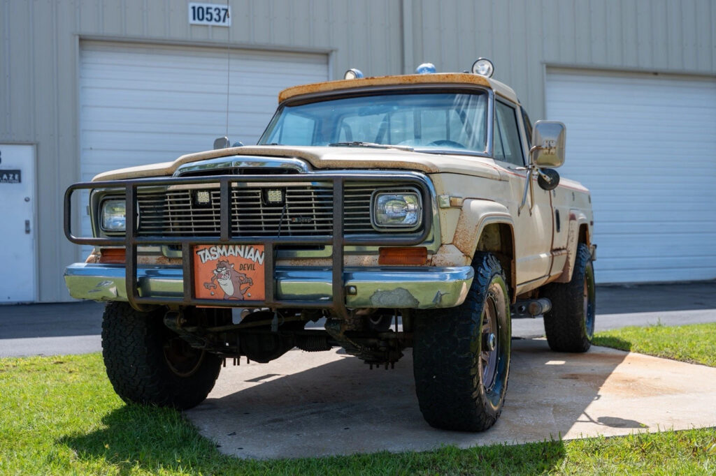 1979 Jeep J10 4×4 Golden Eagle