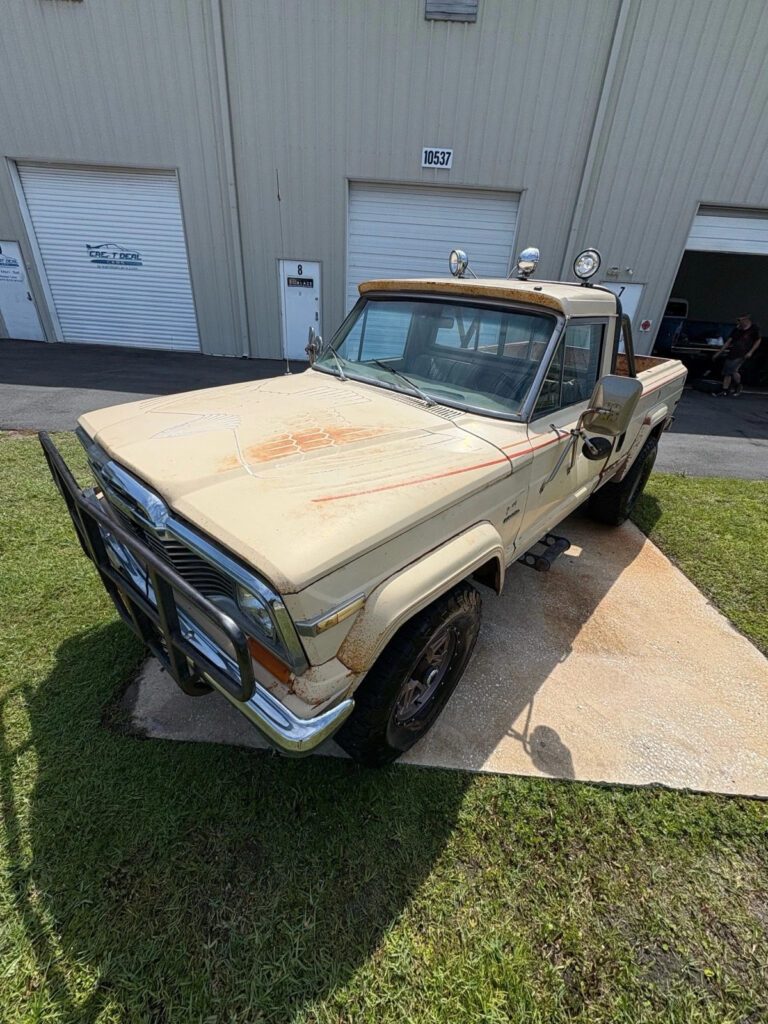 1979 Jeep J10 4×4 Golden Eagle