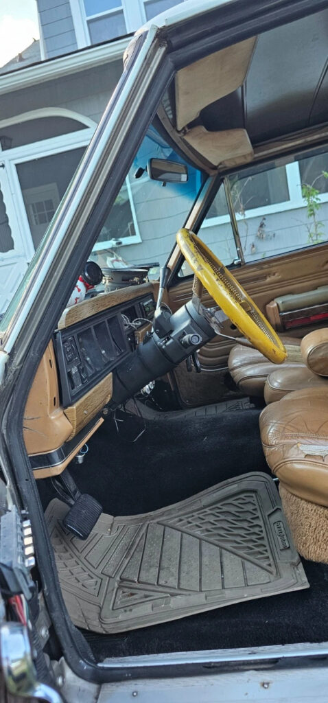 1985 Jeep Wagoneer