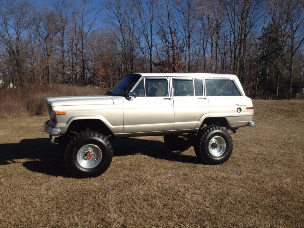 1985 Jeep Wagoneer