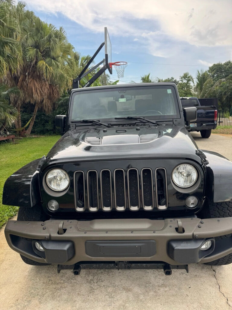 2016 Jeep Wrangler Sahara