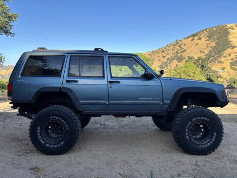 1999 Jeep Cherokee Sport na prodej