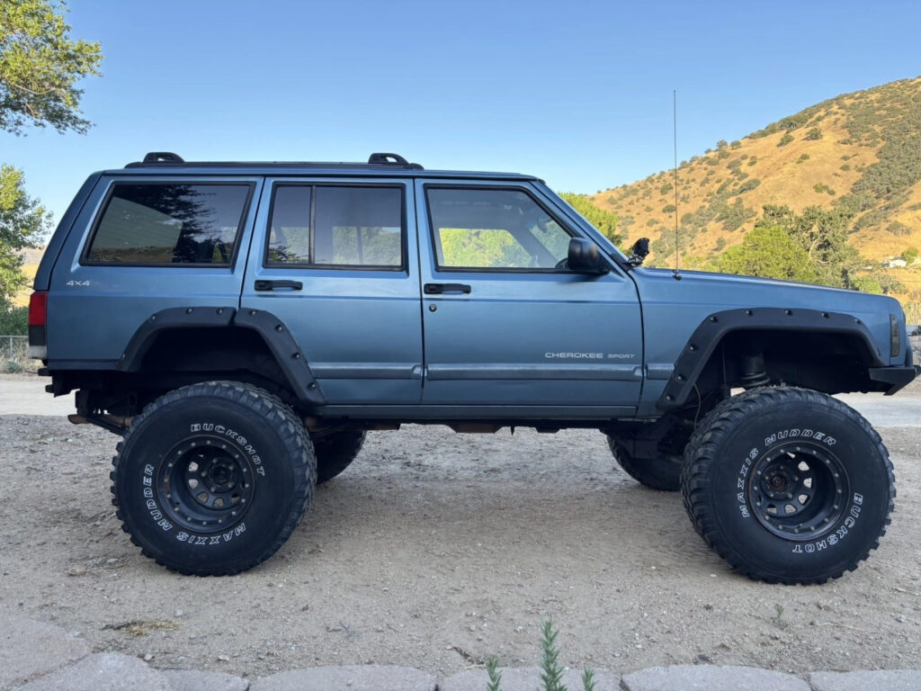 1999 Jeep Cherokee Sport