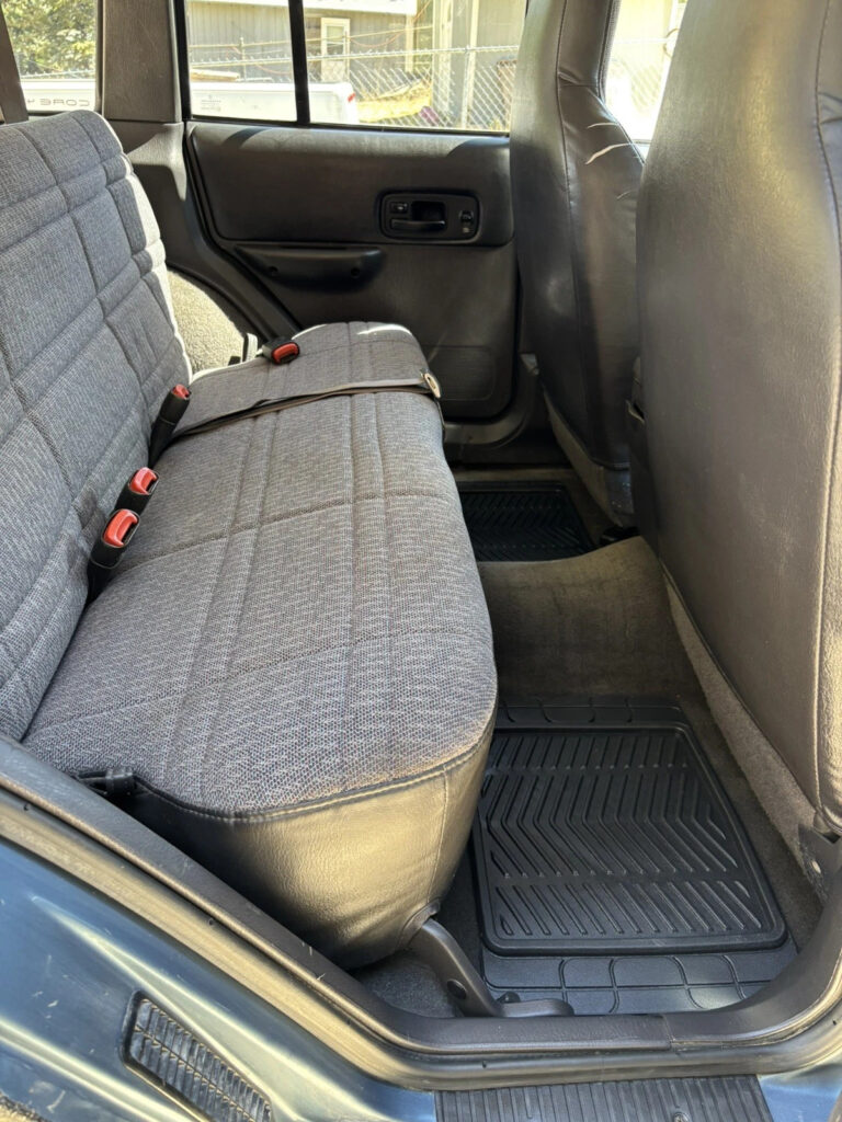 1999 Jeep Cherokee Sport