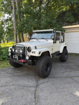 1999 Jeep Wrangler Sahara na prodej