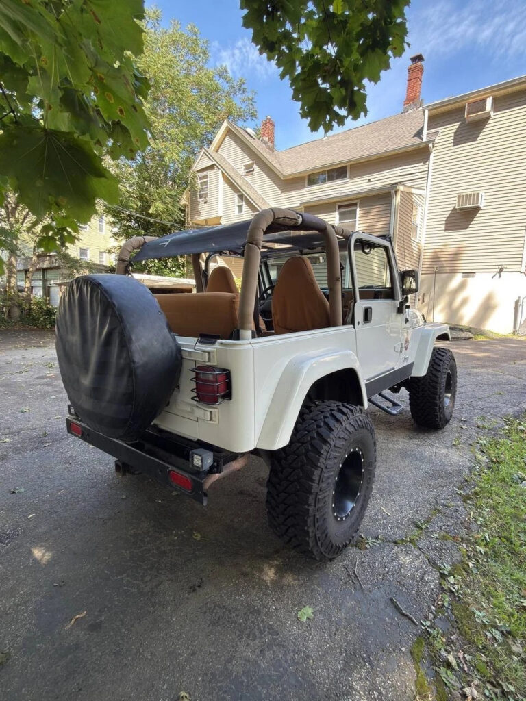 1999 Jeep Wrangler Sahara