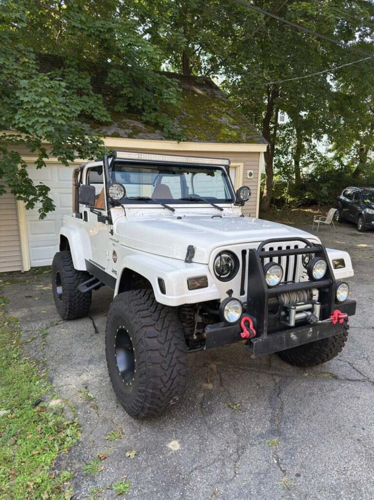 1999 Jeep Wrangler Sahara