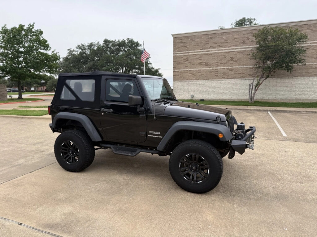 2017 Jeep Wrangler Sport