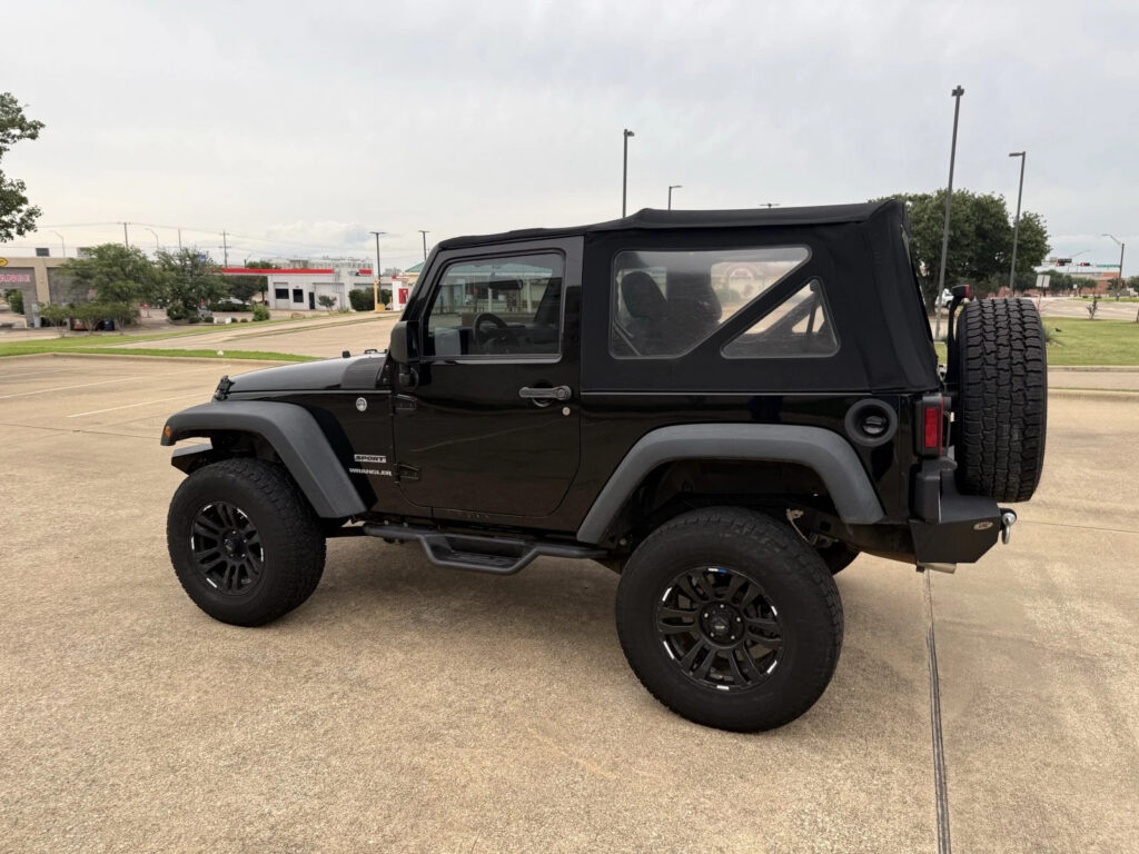 2017 Jeep Wrangler Sport